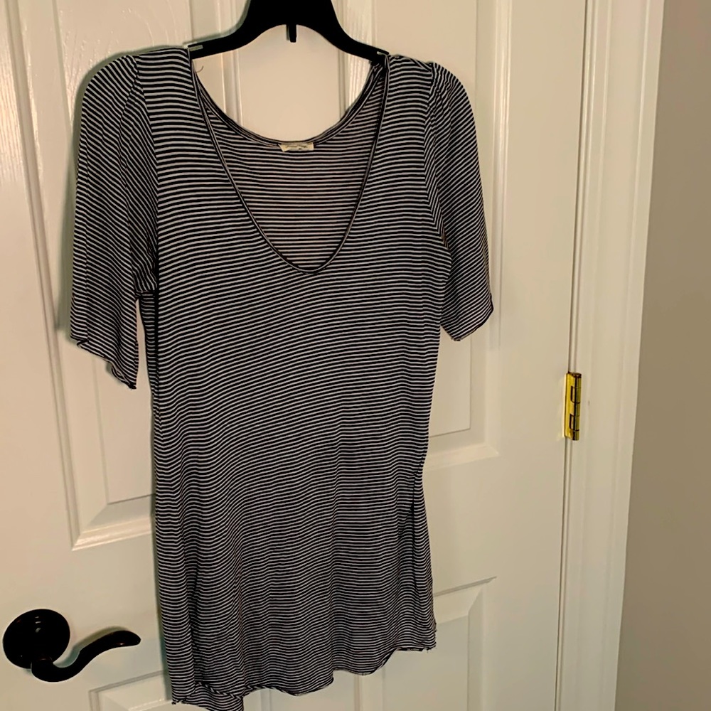 American vintage tunic length black and white striped top